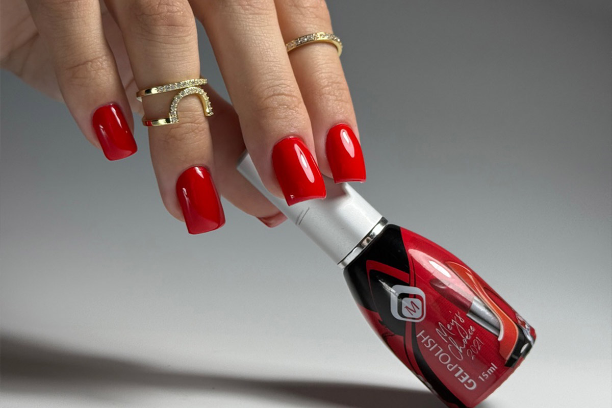 Rote Gelnägel by Céline in Ingolstadt