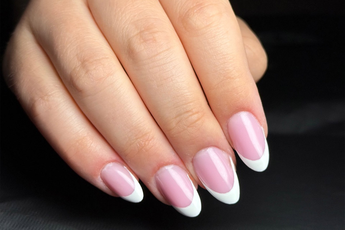 Babyboomer French Nails by Céline in Ingolstadt